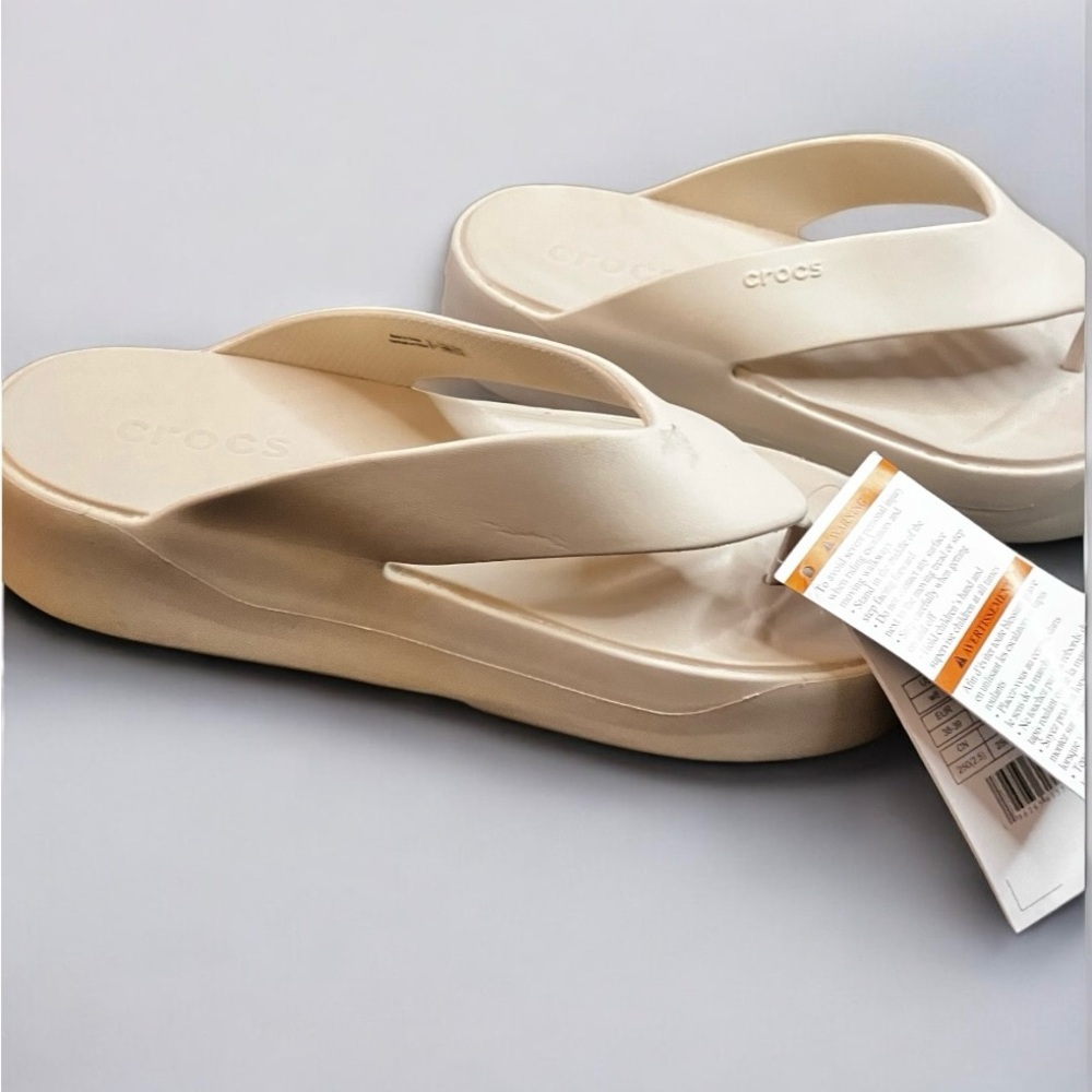 Crocs Women's Cream Sandals